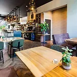 Hotel Naeldwyk-torenburg 3*