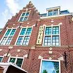 Naeldwyk-torenburg Hotel 3*