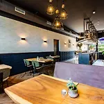 Naeldwyk-torenburg Hotel Naaldwijk