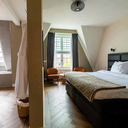 Naeldwyk-torenburg 3*