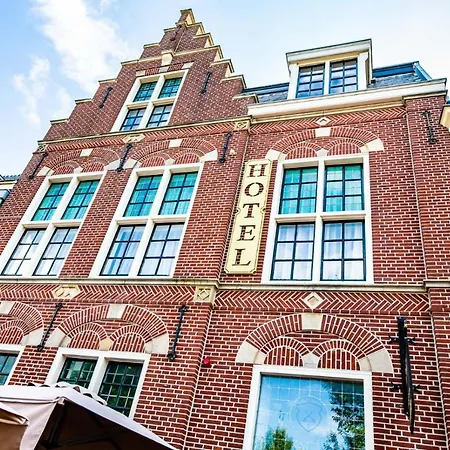 Naeldwyk-torenburg Hotel 3*