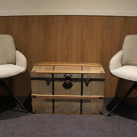 Naeldwyk-torenburg 3* Naaldwijk