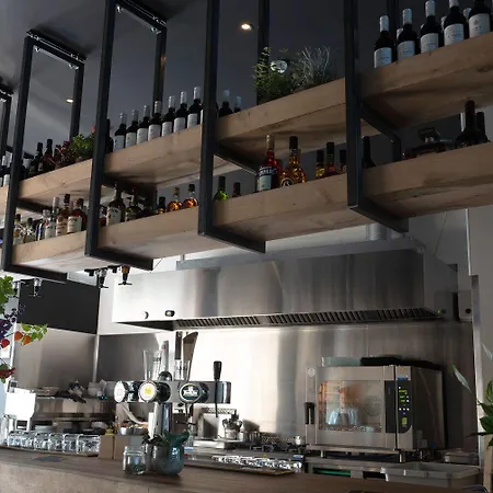 Naeldwyk-torenburg 3* Naaldwijk