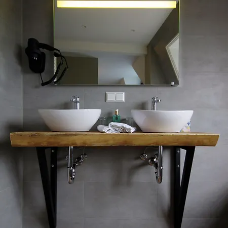 Naeldwyk-torenburg Hotel 3*