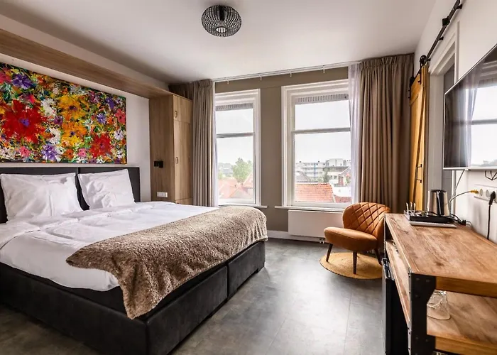 Naeldwyk-torenburg Отель