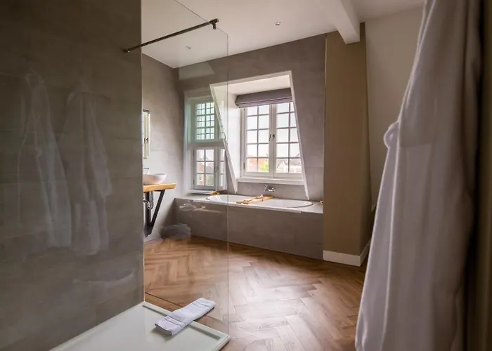 Naeldwyk-torenburg Hotel