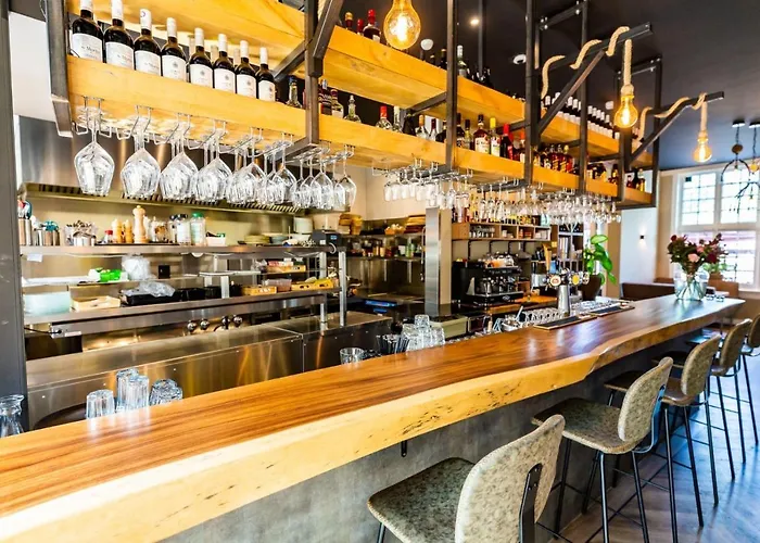 Naeldwyk-torenburg Нальдвийк