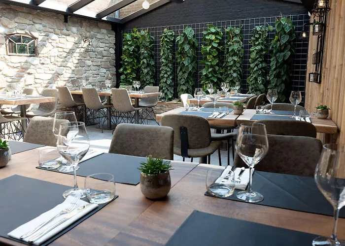 Hotel Naeldwyk-torenburg 3*