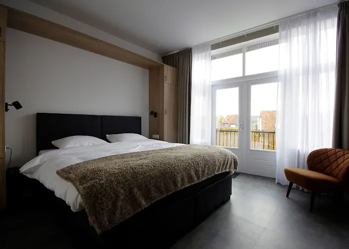 Naeldwyk-torenburg Нальдвийк