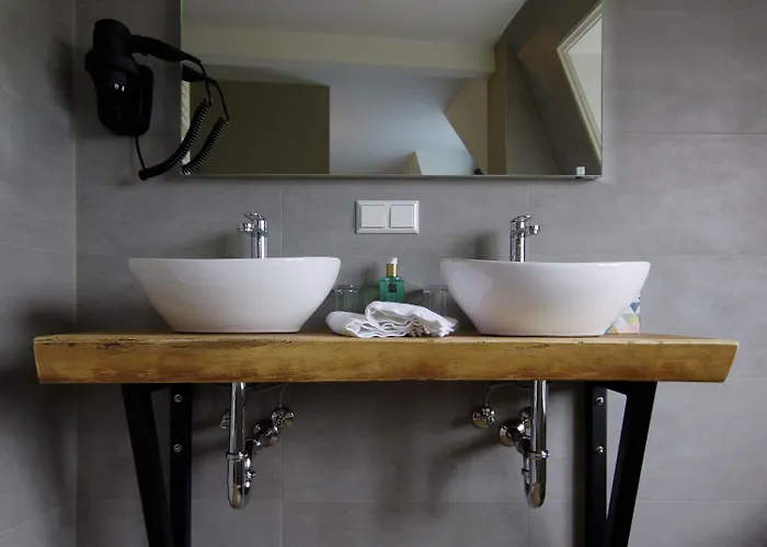 Naeldwyk-torenburg Hotel 3*