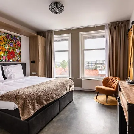 Naeldwyk-torenburg Otel