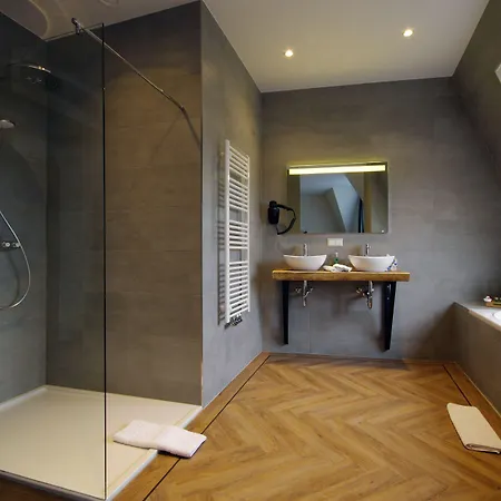 Otel Naeldwyk-torenburg