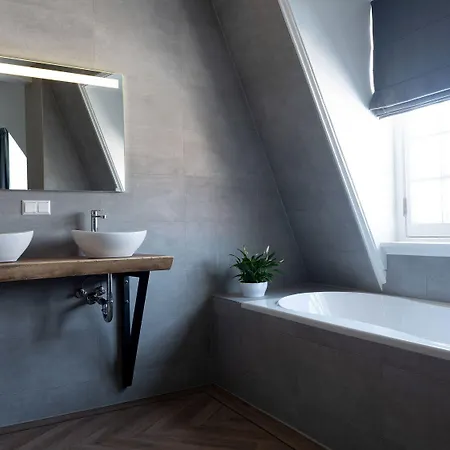 Otel Naeldwyk-torenburg 3*